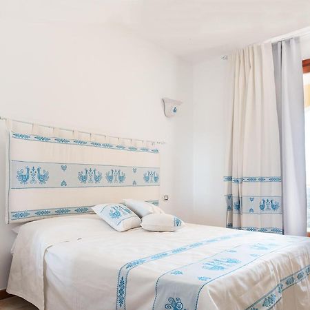 Appartamento La Pavoncella Pula Esterno foto